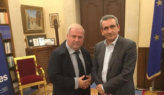 «Ο Χατζημάρκος είναι ένας ….ιπτάμενος Περιφερειάρχης»- Εγκώμιο του fermor.gr στον Περιφερειάρχη Νοτίου Αιγαίου