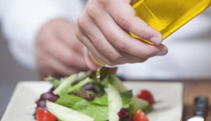 Τι αλλάζει με το λάδι στα εστιατόρια και τις ταβέρνες από την 1η Ιανουαρίου