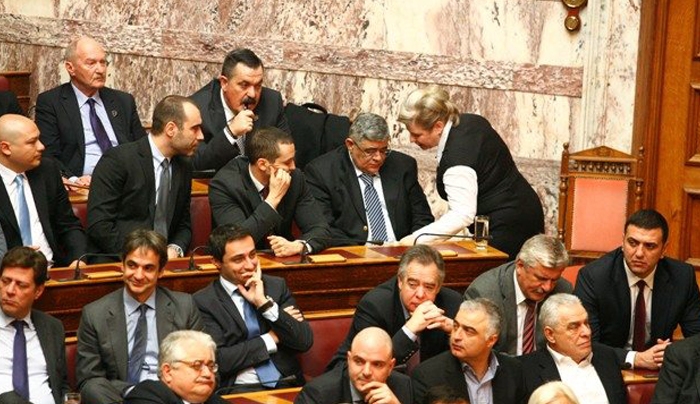 Πώς η Χρυσή Αυγή είναι ο απόλυτος ρυθμιστής της εκλογής Προέδρου της Δημοκρατίας