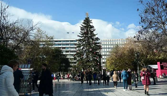 Καιρός σήμερα: Στους 18 βαθμούς η θερμοκρασία – Ήλιος και τοπικές βροχές σε Ιόνιο και κεντρική Μακεδονία