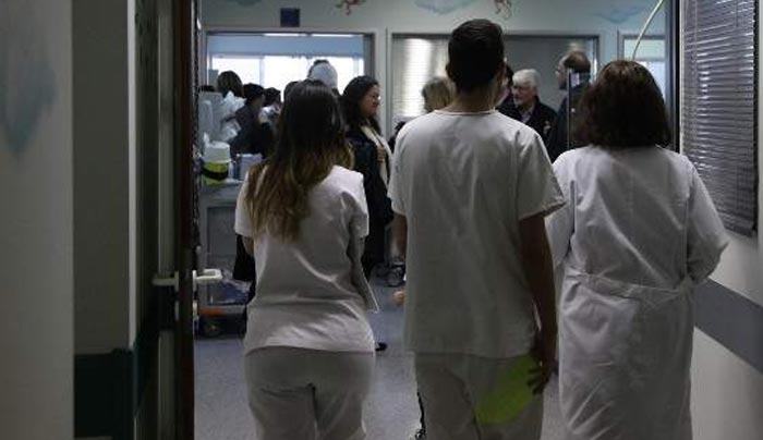 Απίστευτο: Περιέφεραν 17χρονη με κρανιοεγκεφαλικές κακώσεις από τη Λαμία στη Λάρισα για μια αξονική