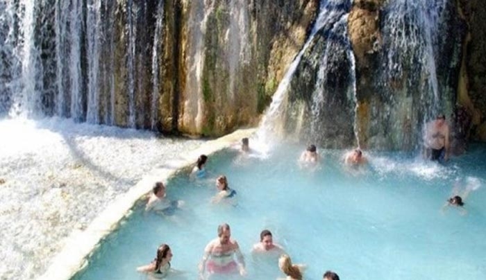Το υπουργείο Τουρισμού αναγνώρισε ως ιαματικές 4 πηγές στην Άρτα στη Νίσυρο και στο Μεσολόγγι