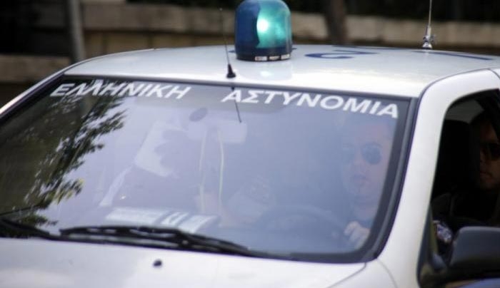 Ο «Πρύτανης» της απάτης που προσποιούνταν το «δεξί χέρι» της Βασιλικής Θάνου – Το τηλεφώνημα στο Μαξίμου που τον «ξεσκέπασε»
