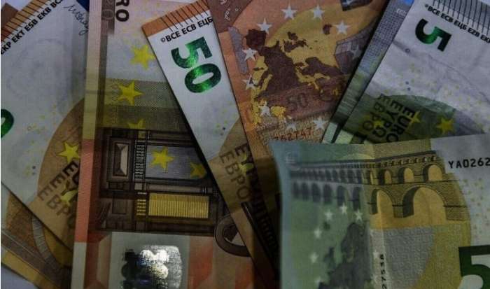 «Κλείδωσε» η αύξηση του κατώτατου μισθού