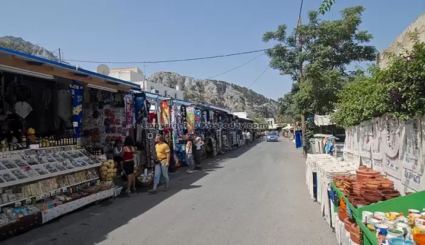 Ανοιχτή συζήτηση την Κυριακή το πρωί στην πλατεία Ζιάς για τους κοινόχρηστους χώρους – Πρόσκληση Κοινότητας