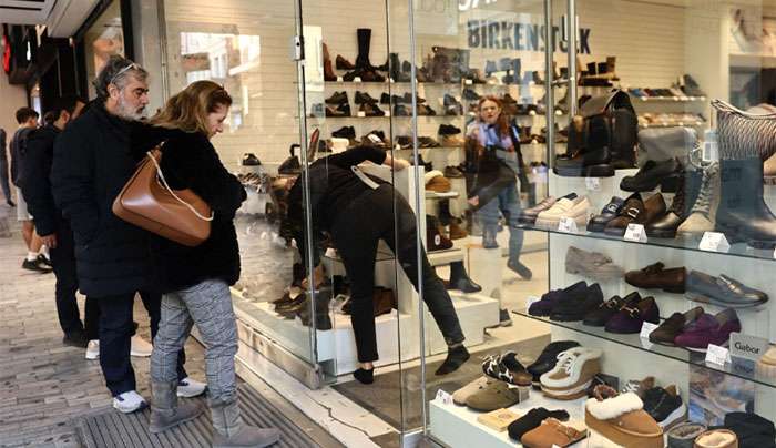 Εμπορικός Σύλλογος Αθηνών: Να καταβληθούν οι συντάξεις και τα επιδόματα του Απριλίου, πριν από τη Μεγάλη Εβδομάδα