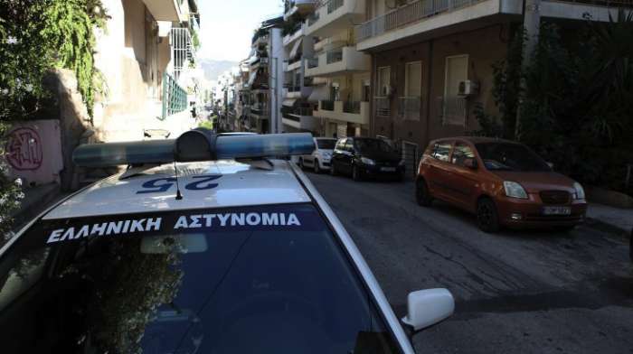 Αστυνομικοί έλεγχοι στο κέντρο της Αθήνας για χαρτιά αλλοδαπών και εμπόριο ναρκωτικών