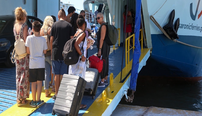 Πόσο θα πληρώνει όποιος θέλει να πάει από Κύπρο-Ελλάδα με πλοίο