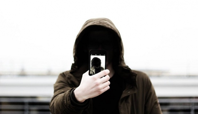 Αυτή είναι η νέα τάση: «Disaster selfie»