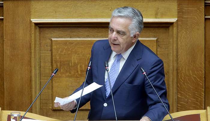 Άμεση κάλυψη των κενών εκπαιδευτικών θέσεων στα σχολεία της Τήλου ζητά ο Βασίλης Α. Υψηλάντης από το Υπουργείο Παιδείας.