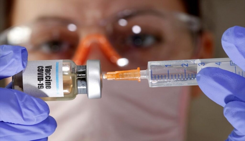 Συμβουλές από Έλληνες γιατρούς για μετά τον εμβολιασμό –Πώς προλαμβάνονται οι θρόμβοι