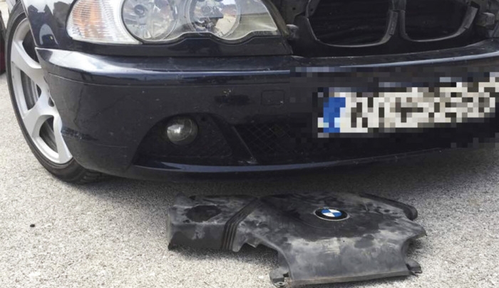 Είχε κρύψει μισό κιλό κάνναβης κάτω από την μηχανή μιας BMW