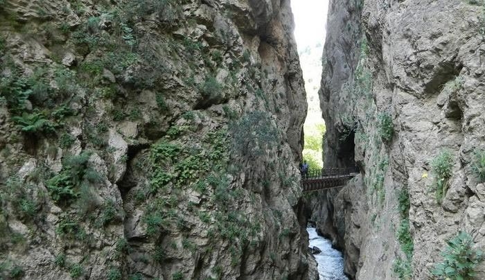 Τραγωδία στα Καλάβρυτα: 9χρονο παιδί νεκρό από πτώση σε φαράγγι