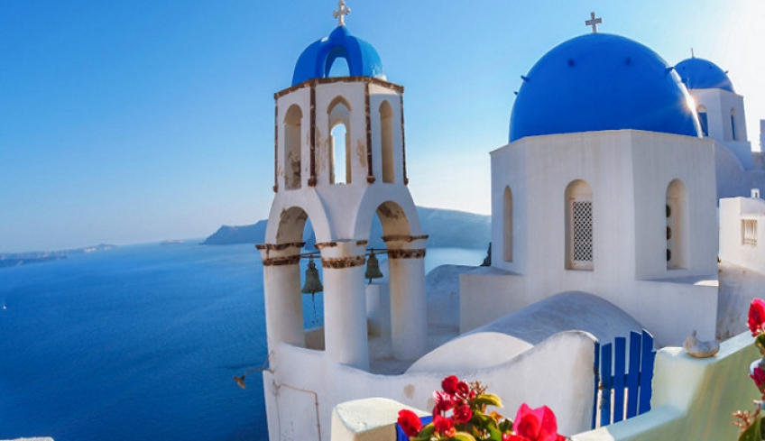 Daily Mail: Συνεργασία Ελλάδας και άλλων 6 χωρών που περιόρισαν τον κορωνοϊό για την ενίσχυση του τουρισμού τους