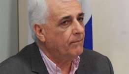 Κώστας Καϊσερλης: Στο παγκάκι σήμερα ξαφνικά ο Κωστογλάκης με τον Βογιατζή και να και ο Σάκης.