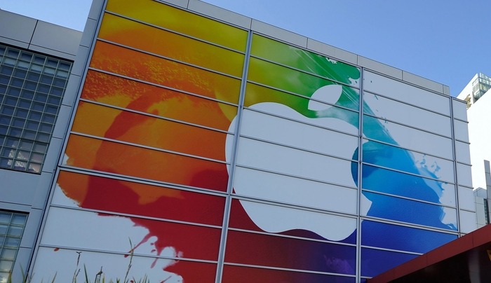 Πώς η Apple και άλλοι τεχνολογικοί κολοσσοί θα μπορούσαν να σώσουν την Ελλάδα από το τεράστιο χρέος
