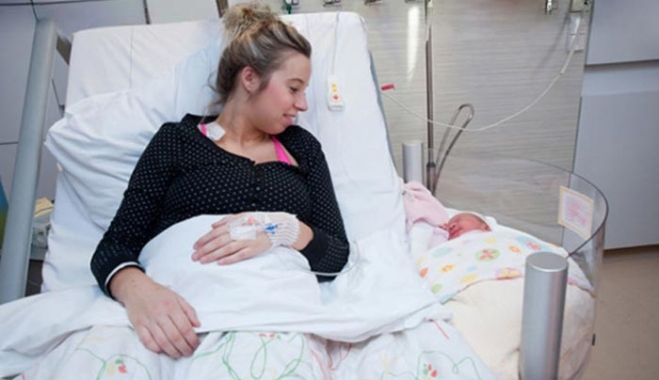 Δείτε τα νέα κρεβάτια που θα αλλάξουν τα πάντα στο μαιευτήριο