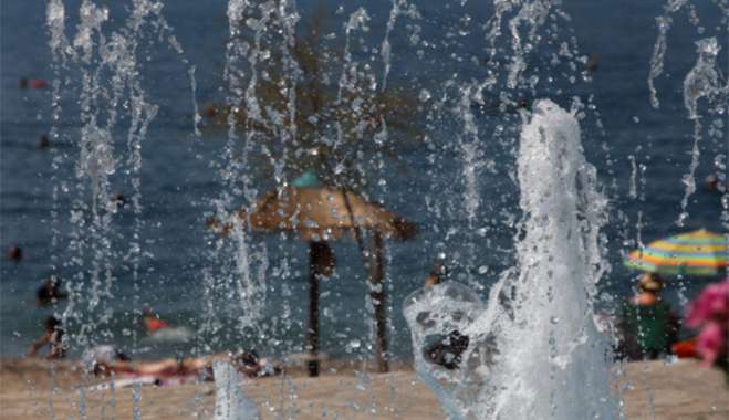 «Καμίνι» από σήμερα και μέχρι το Σάββατο η χώρα: Σε επιφυλακή ο κρατικός μηχανισμός – Υψηλές θερμοκρασίες και τη νύχτα