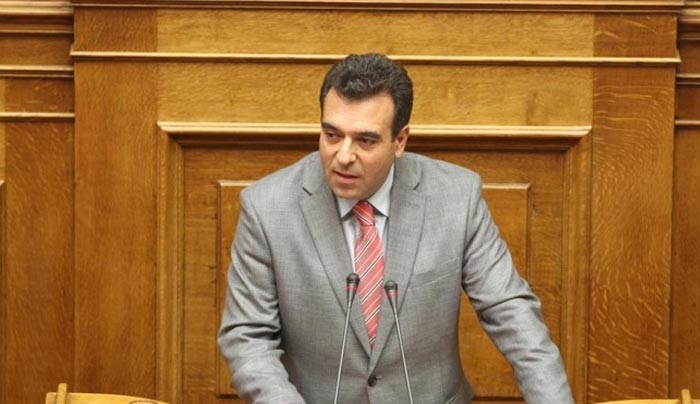 Μ. Κόνσολας: "Διπλή εξεταστική για τους φοιτητές επί πτυχίω"