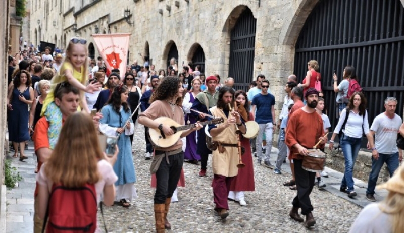 Η Περιφέρεια Νοτίου Αιγαίου στηρίζει τις πολιτιστικές δράσεις