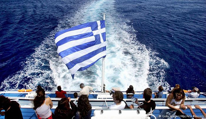 Τηλεδιάσκεψη των 13 Περιφερειαρχών: Θα υποστηρίξουμε το τουριστικό προϊόν