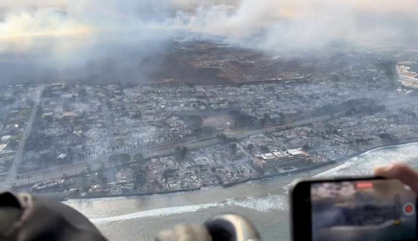 Χαβάη: Στάχτη ολόκληρες γειτονιές – Εικόνες πολέμου και 36 νεκροί