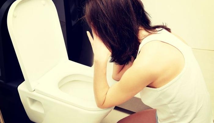 Εμετός: Πώς θα τον σταματήσετε, πότε πρέπει να συμβουλευτείτε γιατρό