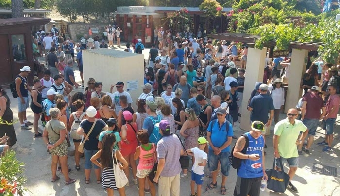 "Βούλιαξε" η Κνωσός από τουρίστες - ΒΙΝΤΕΟ - ΦΩΤΟ