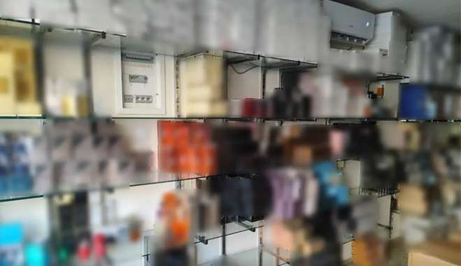 Εξαρθρώθηκε εγκληματική οργάνωση που δραστηριοποιούνταν στην παρασκευή, πώληση και διανομή απομιμητικών προϊόντων μέσω διαδικτύου