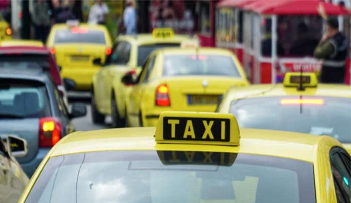 Ταξί: Εξάωρη στάση εργασίας σήμερα – Ποιες ώρες τραβούν χειρόφρενο