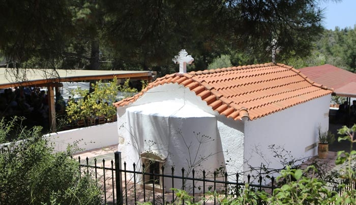ΘΕΟΚΡΙΤΟΣ: Εκδρομή στον Αγιο Γεώργιο στα Μαυροκάμπια