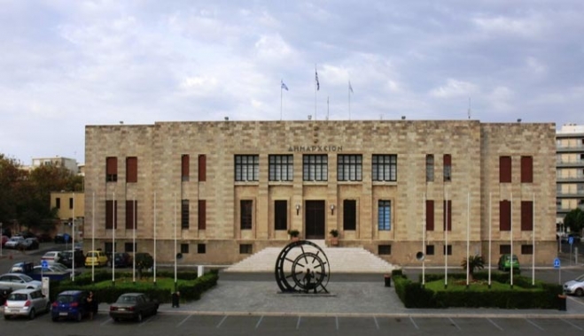 Αναθεωρεί τη στάση του για τους πρόσφυγες ο δήμος Ρόδου