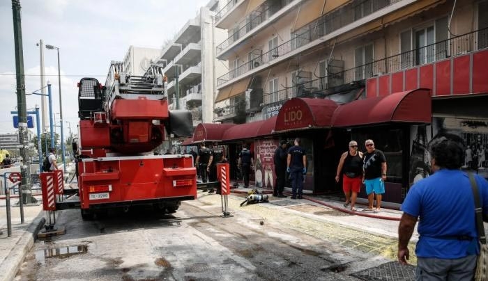 Οι “τρελές μπίζνες” των νονών της νύχτας – Πώς χρεοκοπούν μαγαζιά για… να τα αγοράσουν οι ίδιοι