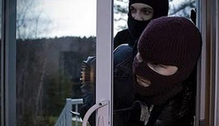 Άγνωστοι δράστες εισήλθαν σε κατοικία και αφαίρεσαν χρήματα