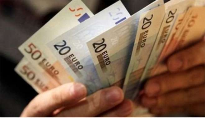 ΟΠΕΚΑ: Ξεκινά σήμερα η καταβολή των βοηθημάτων σε τρίτεκνες και πολύτεκνες οικογένειες
