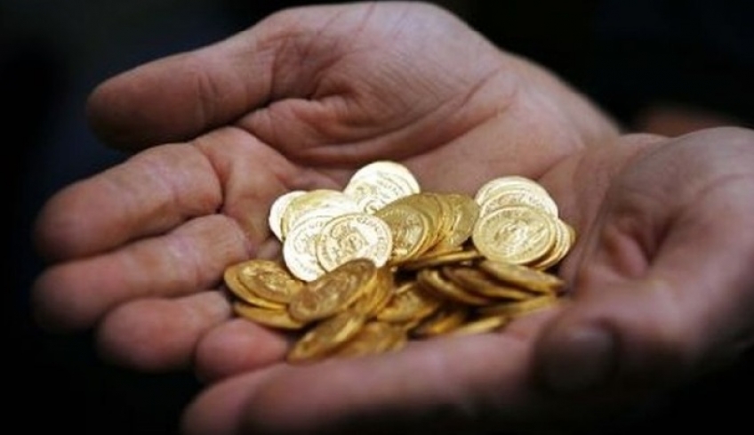 Πάνω από 1 εκατ. χρυσές λίρες πούλησαν οι Έλληνες τη 10ετία της κρίσης