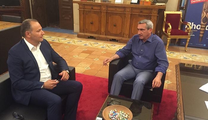 «Συνάντηση του Προέδρου της ΝΟ.Δ.Ε Δωδεκανήσου με τον Περιφερειάρχη Ν. Αιγαίου κ.  Γ. Χατζημάρκο»