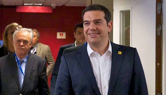 H αγωνία χτυπάει «κόκκινο» - Αιφνιδίως στις Βρυξέλλες ο Αλέξης Τσίπρας