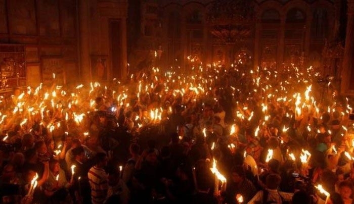 Σε Ρόδο και Κω το Αγιο Φως από τα Ιεροσόλυμα το Μεγάλο Σάββατο