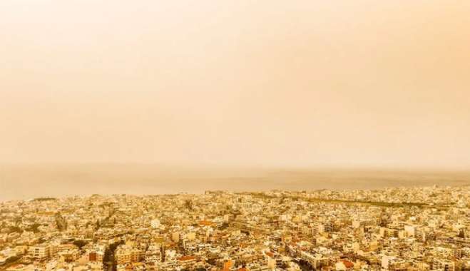 Καιρός σήμερα: Λασποβροχές, αφρικανική σκόνη και ισχυροί άνεμοι