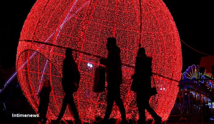 Τζανάκης στο iefimerida: Θερίζουν οι ιώσεις στις γιορτές -Έξαρση τον Ιανουάριο, 100.000 κρούσματα ημερησίως