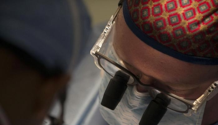 Πρωτοποριακή χειρουργική επέμβαση σε ασθενή με ουρολογικό πρόβλημα