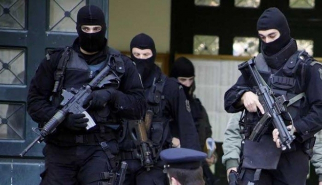 Σαρώνει η ΕΥΠ τα νησιά του Αιγαίου-Το “βαλιτσάκι” που εντοπίζει ίχνη της ISIS