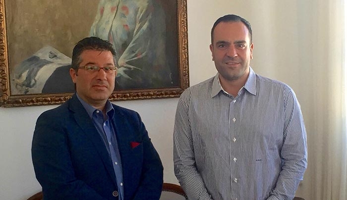 Συνάντηση με τον Δήμαρχο Μυκόνου είχε ο εμπορικός Διευθυντής της Sky Express