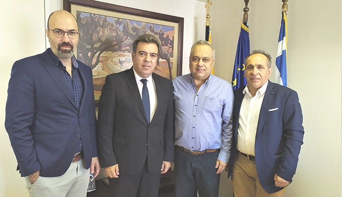 «Τη στήριξη του εσωτερικού τουρισμού μέσω του επαρχιακού Τύπου συμφώνησαν ο Yφυπουργός Τουρισμού και η Ε.Ι.Ε.Τ.»