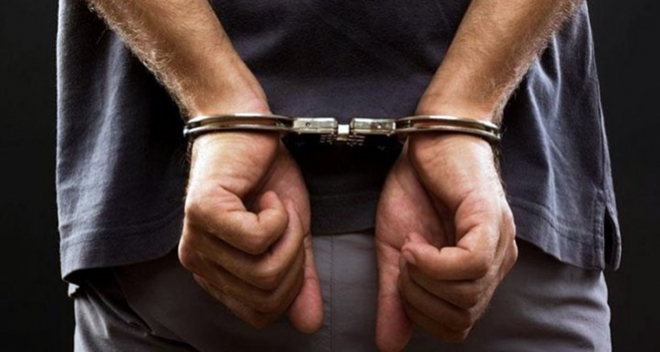 Συνελήφθη στο αεροδρόμιο της Θήρας Σύριος που προσπάθησε να ταξιδέψει με πλαστό διαβατήριο