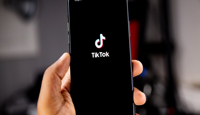 TikTok: Η πιο «κατεβασμένη» εφαρμογή του 2020 - Εκθρόνισε «γίγαντες»