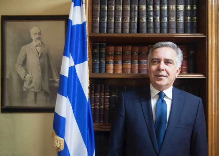 Βασίλης Υψηλάντης Ανάπτυξη και προοπτική για τα νησιά μας δίχως εκείνους που, αν είχαν λίγη τσίπα πάνω τους, δεν θα τολμούσαν ούτε απέξω να περνούν από αυτά…