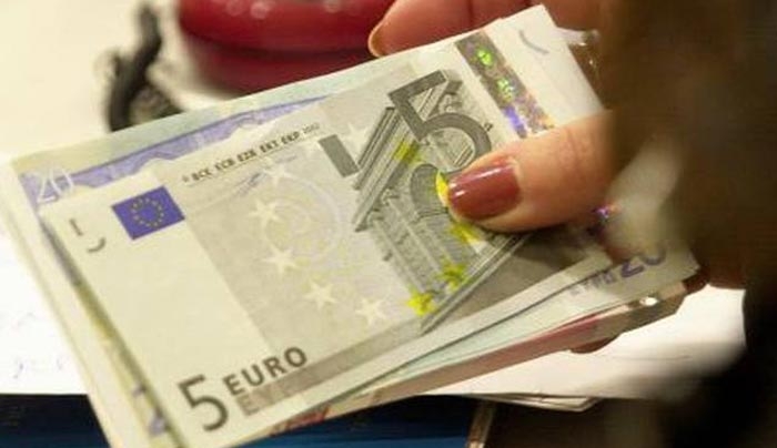 Χανιά: Άνεργη «έσβησε» τα χρέη της προς την τράπεζα