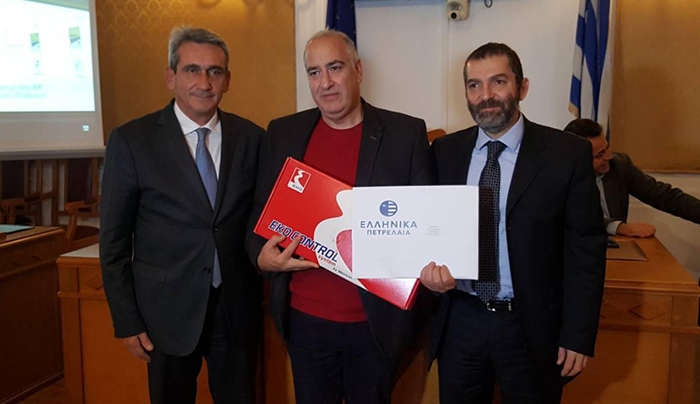 Χορηγία 25.000 λίτρων πετρελαίου θέρμανσης σε 13 σχολεία, σε 7 νησιά των Δωδεκανήσων